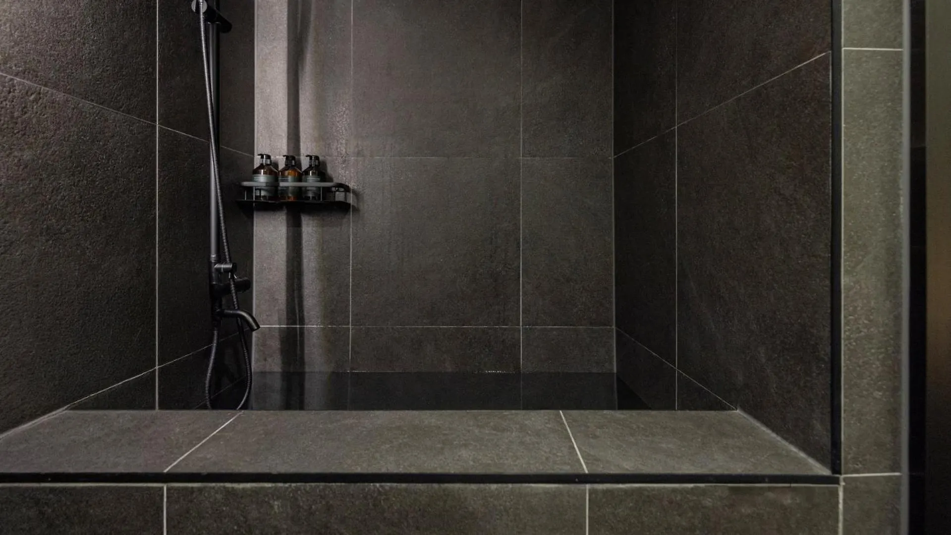 Cave Ryokan Hotel By Anook Incheon Bupyeong Station