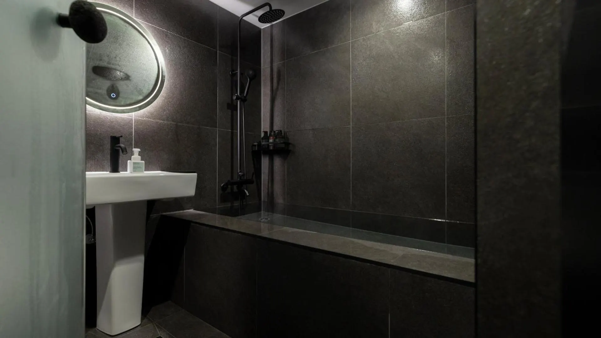 Cave Ryokan Hotel By Anook Incheon Bupyeong Station